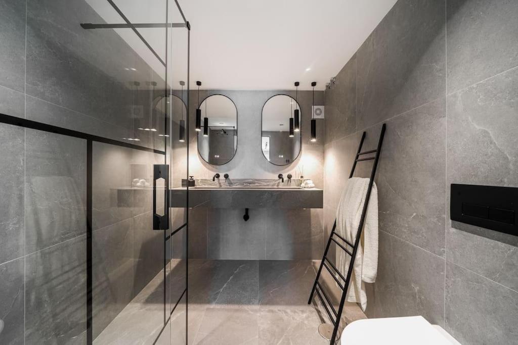Apartment Luxury 4 Bedroom With Fab Terrace Rdr428
