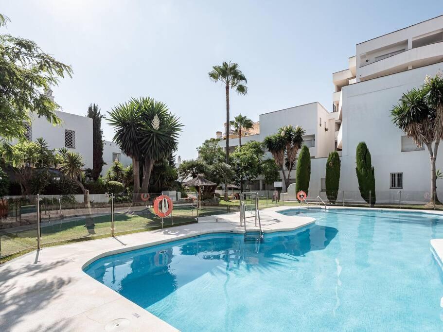 Apartment Luxury 4 Bedroom With Fab Terrace Rdr428 *